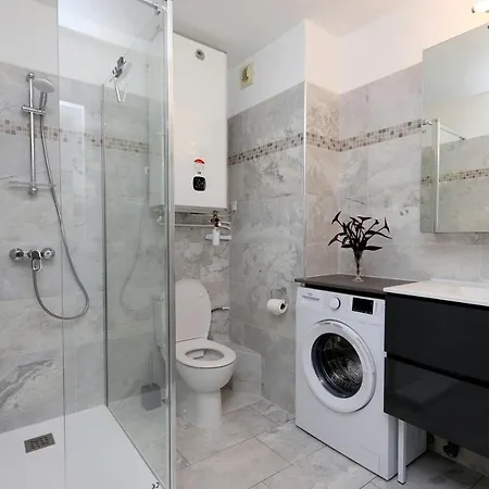 Splendide Studio Pour 2 Refait A Neuf En Bord De Mer, Clim, Wifi, Piscine, Park Apartment Saint-Raphael (Var)